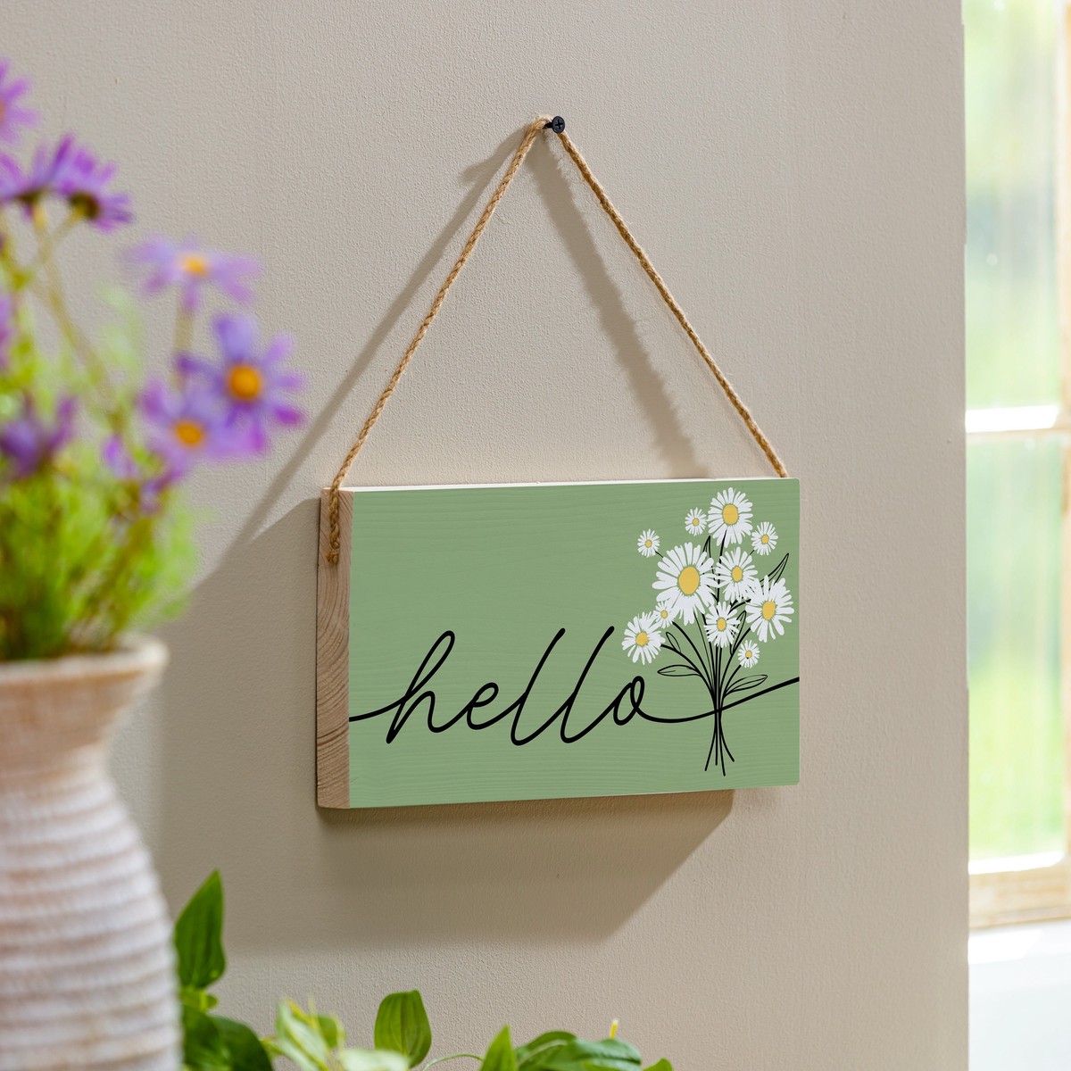 Daisy Scape Wood Hanging Sign W Rope Hello Bouquet 11