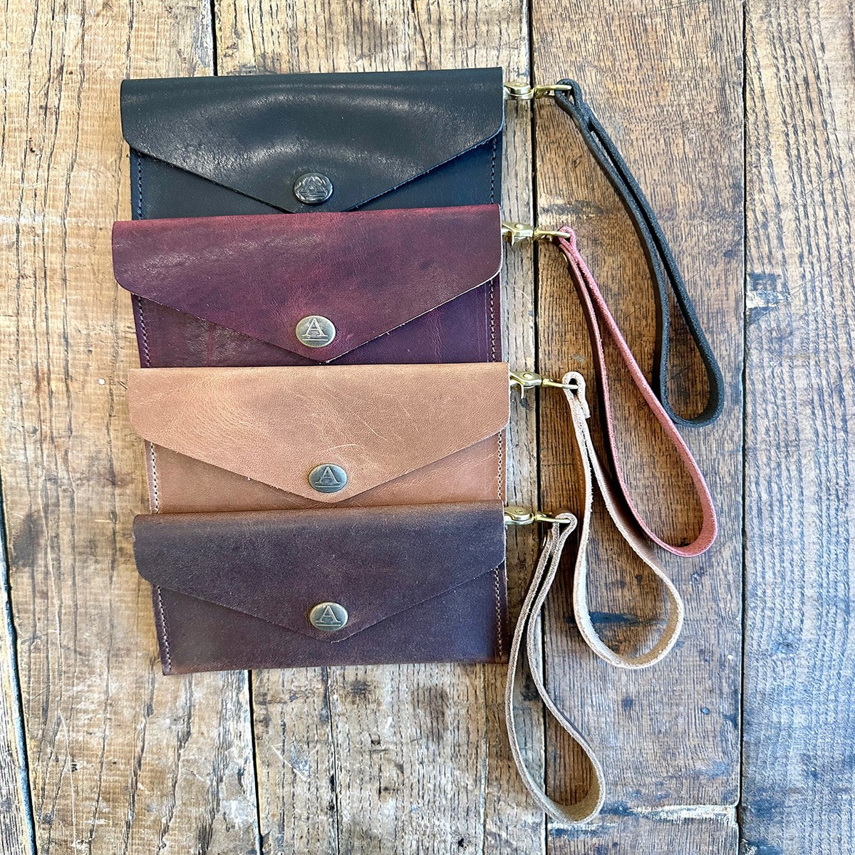 Envelope Snap Wallet w Wristlet